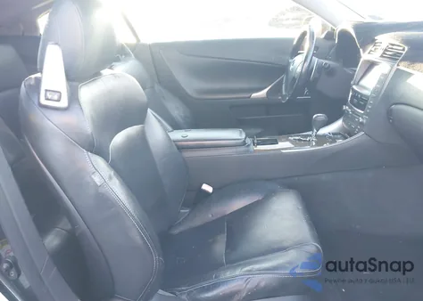 2010 Lexus Is 350C z USA, uszkodzony, nr VIN JTHFE2C25A2501152